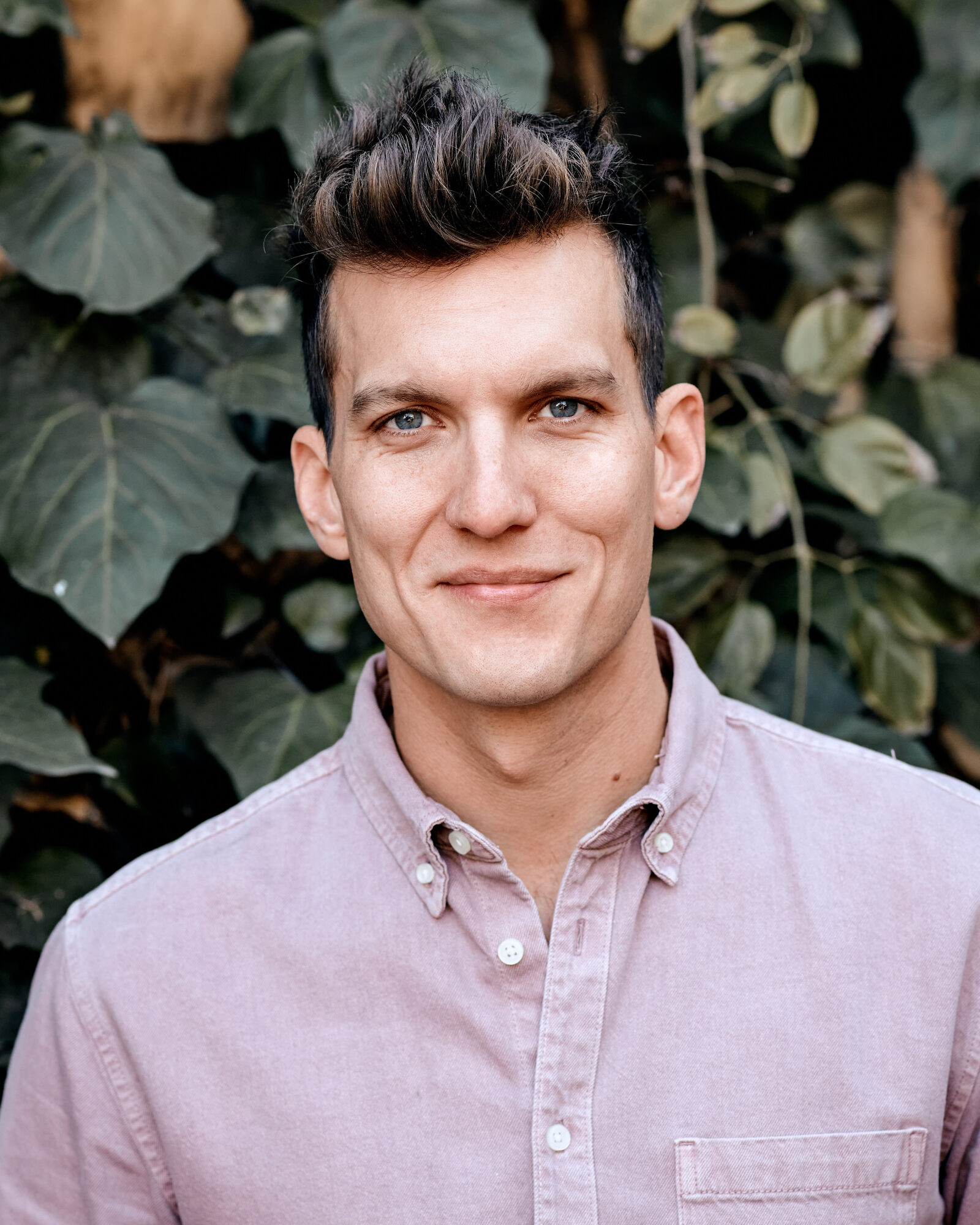 Scott Michael Foster — Portrait