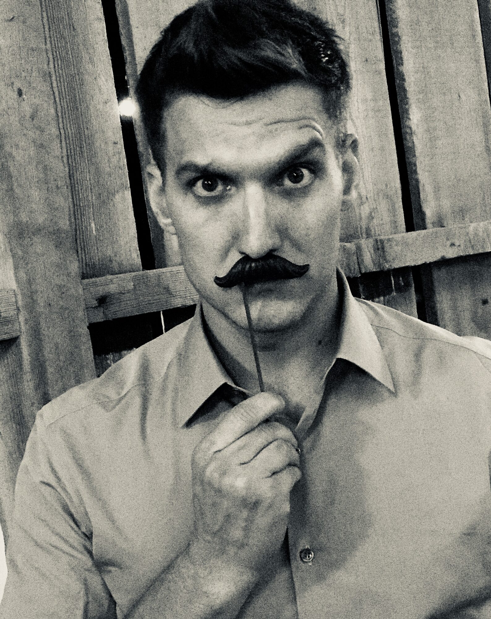 Scott Michael Foster — Casual