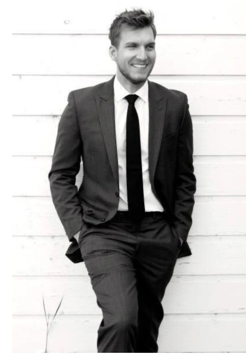 Scott Michael Foster — Black & White Suit